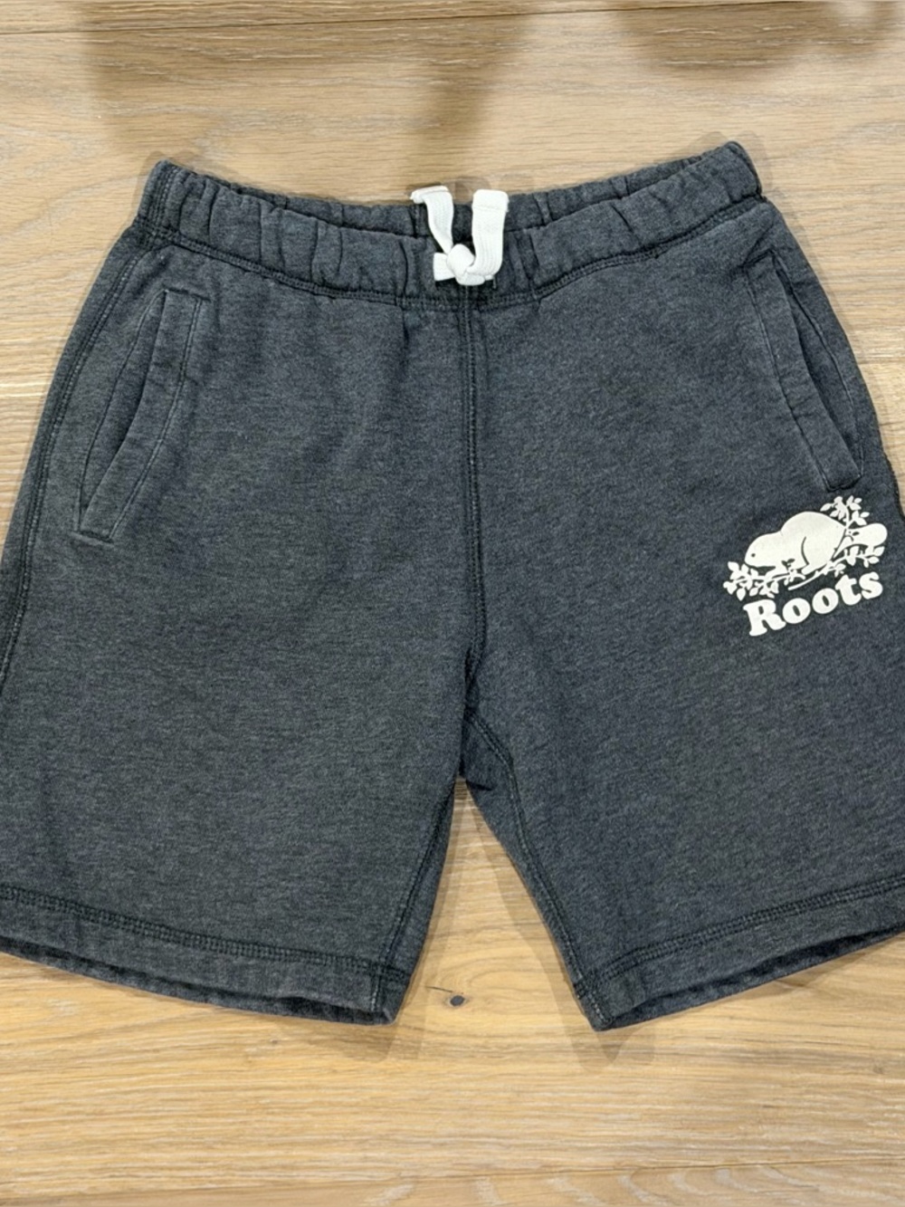 Roots kids dark grey fleece sweatshorts knit shorts size 10